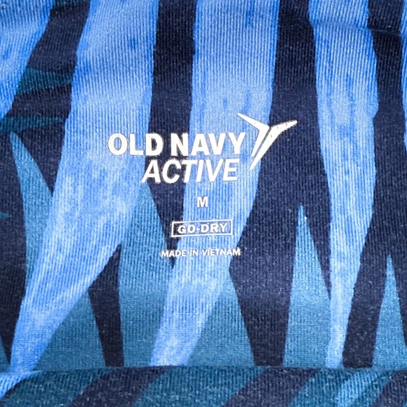 🌴 Old Navy Active Go-Dry 3/4 Capri Leggings Blue Palm Medium Pockets Retail $45 - Picture 7 of 13